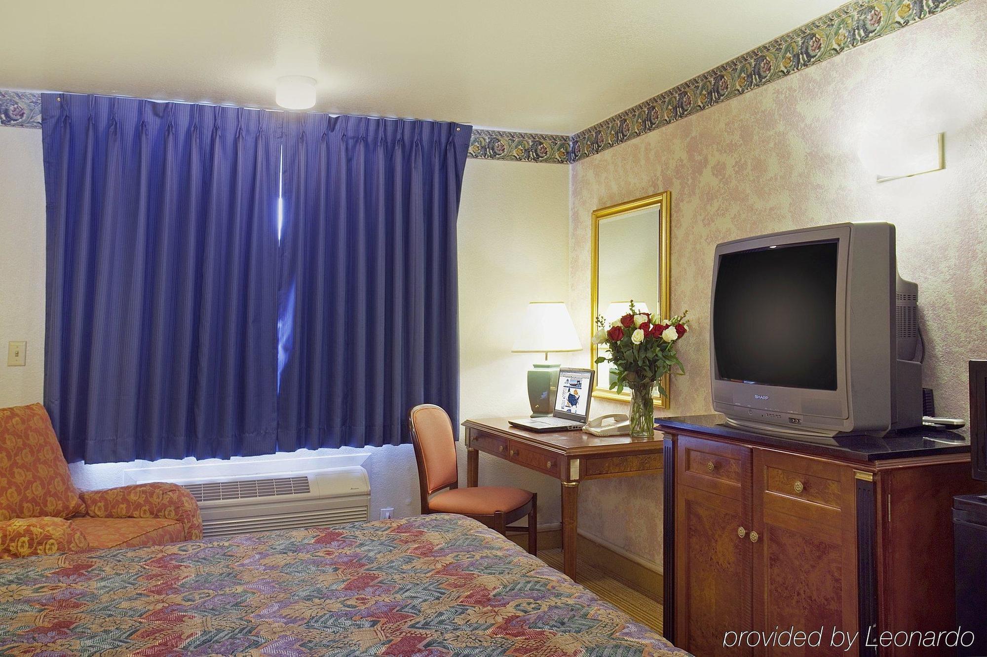 Americas Best Value Inn Richmond Room photo