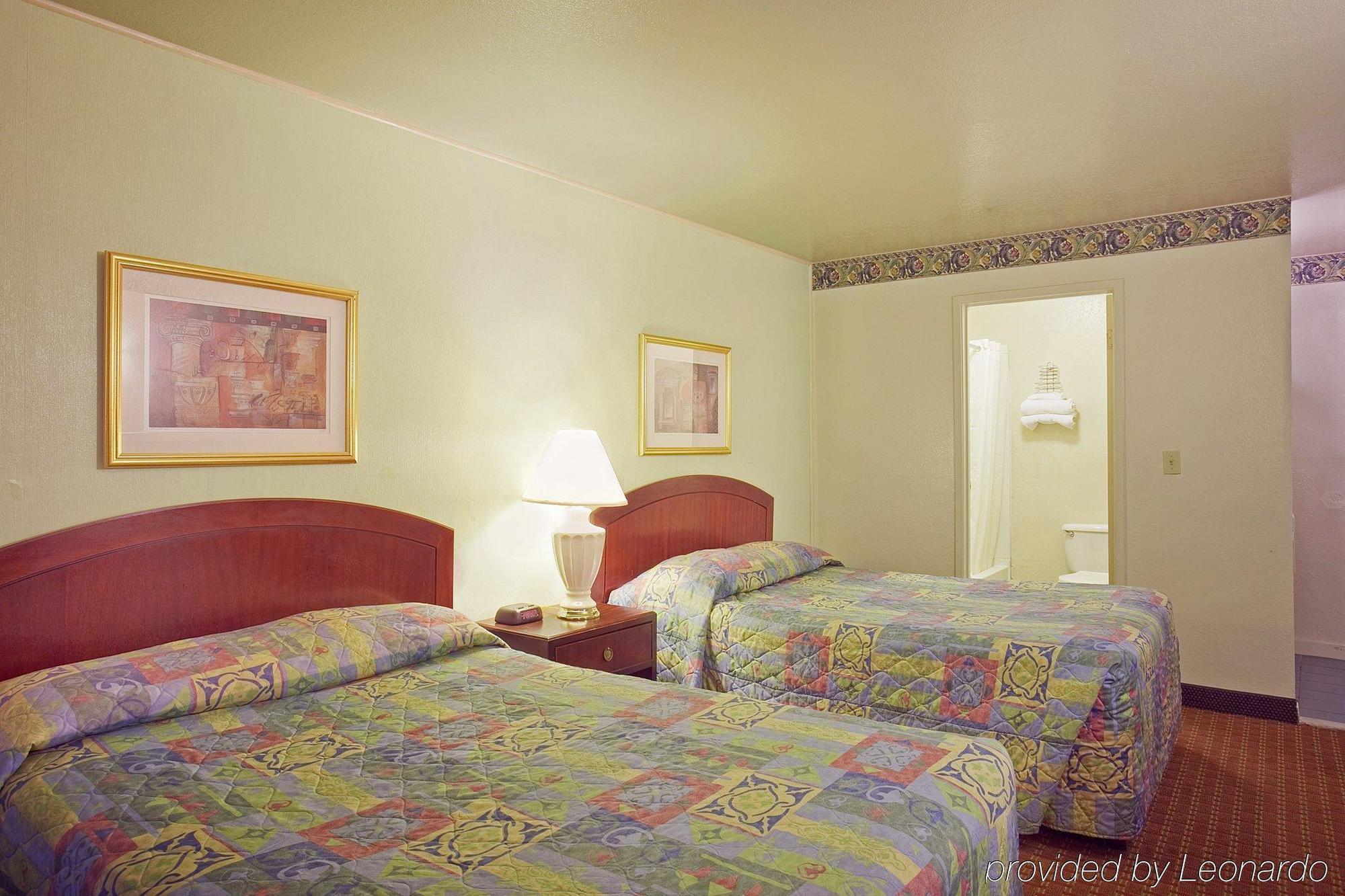 Americas Best Value Inn Richmond Room photo